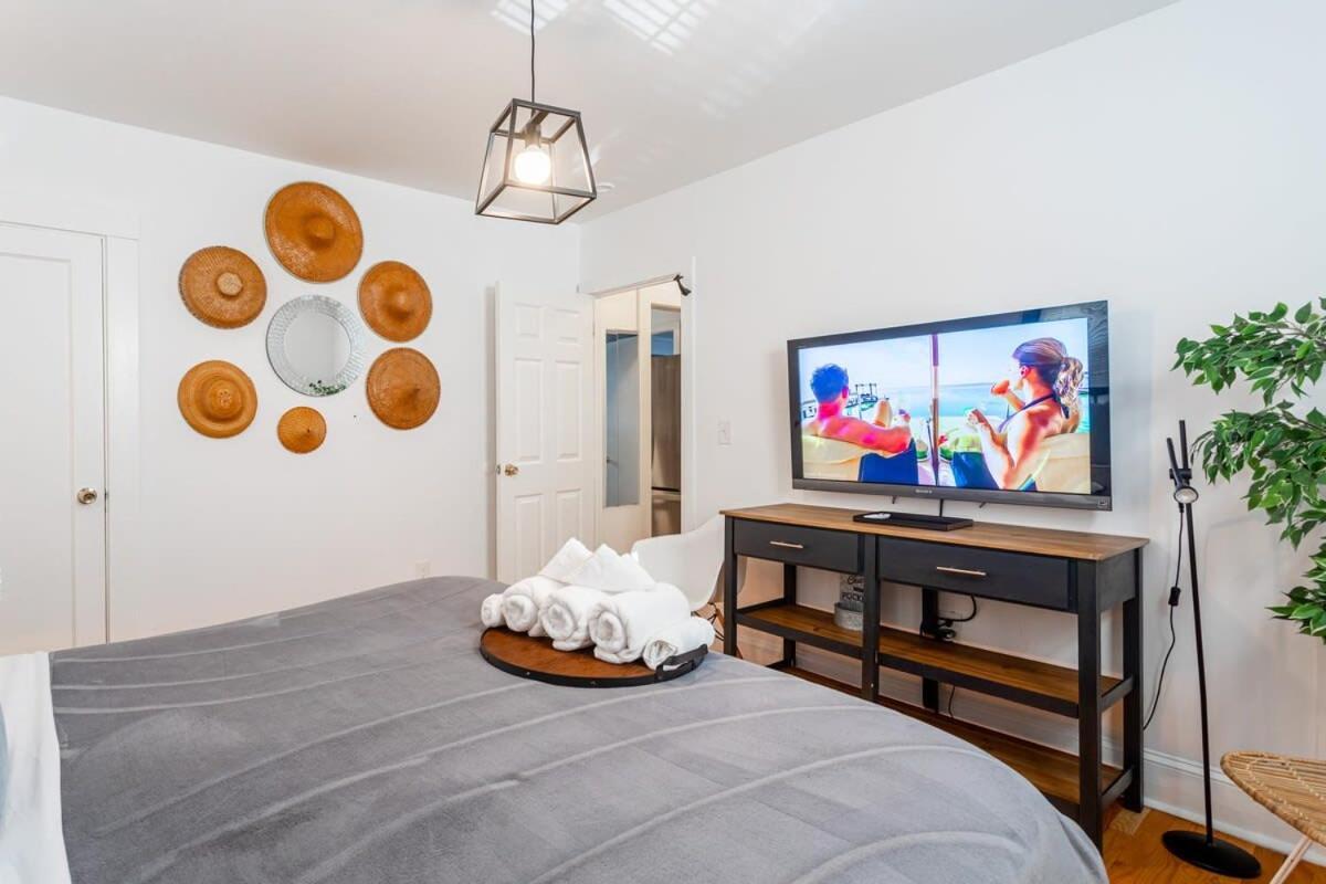 The Blue Sapphire 2Br 2 King Beds & Ample Backyard Διαμέρισμα Μπρίτζπορτ Εξωτερικό φωτογραφία